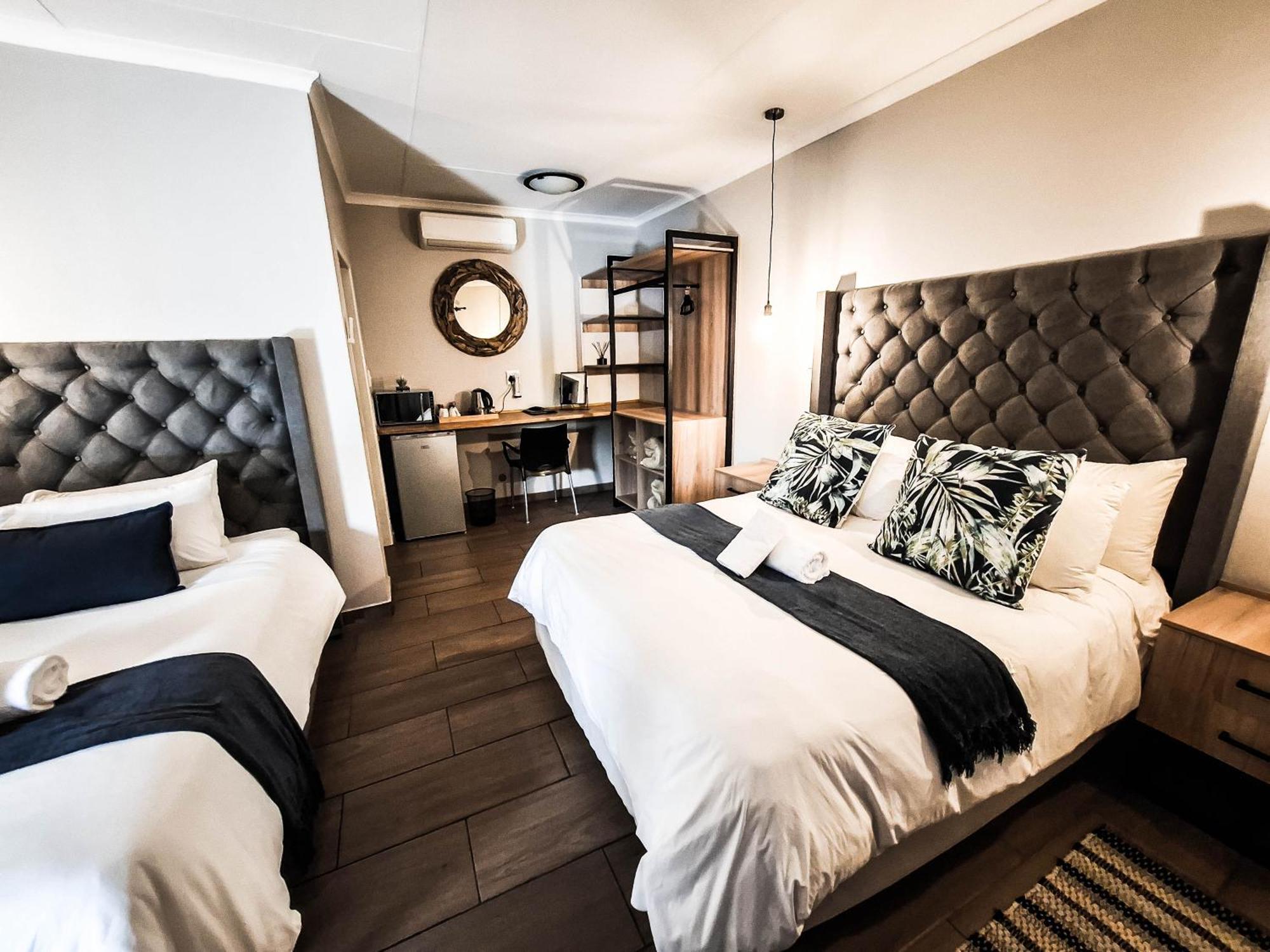 B at Home Guest House Piet Retief Extérieur photo
