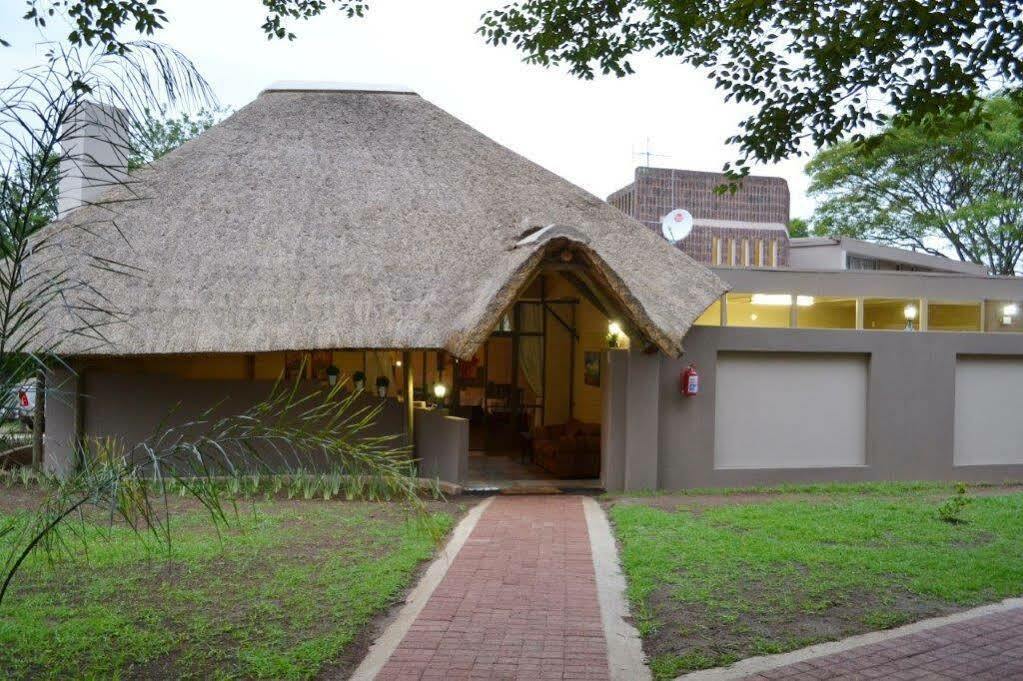 B at Home Guest House Piet Retief Extérieur photo
